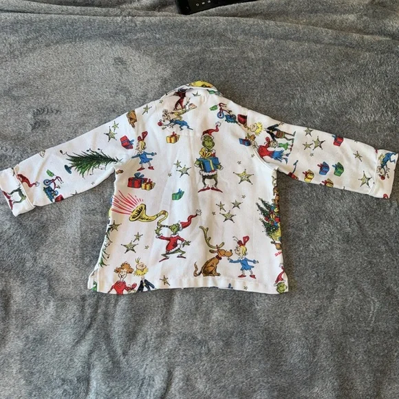 🎄 Grinch Toddler Pajamas 🎄 - Picture 8 of 12